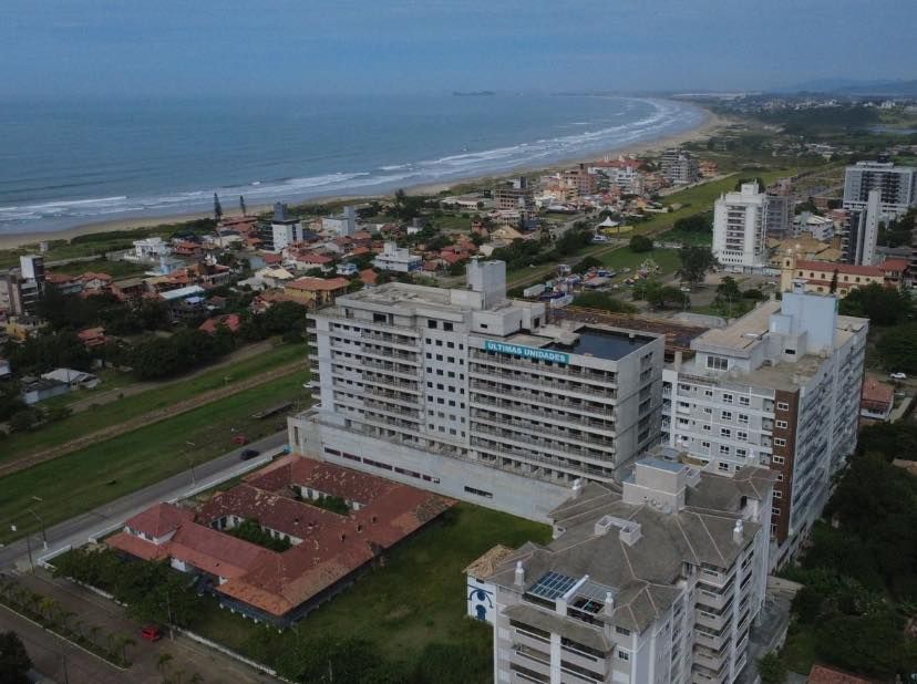 Apartamento Alto Padr�o - Venda - Centro - Imbituba - SC