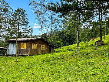SEU REF�GIO EM MEIO � NATUREZA! CASA EM IMARUI SC