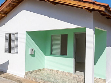 CASA COM 3 DORMIT�RIOS E ESCRITURA P�BLICA - IMBITUBA SC