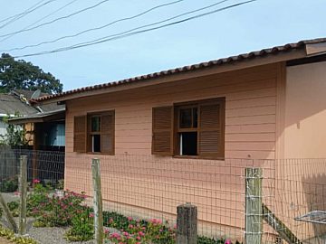 CASA � VENDA NO BAIRRO CAMPESTRE - IMBITUBA/SC