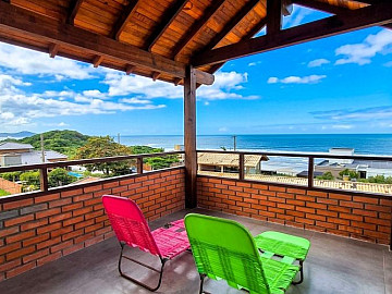 CASA A 80M DO MAR NA PRAIA DA RIBANCEIRA | IMBITUBA SC