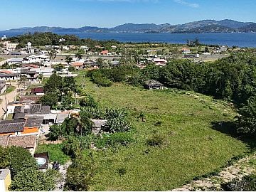 Terreno com �rea de 10.446,55 m2
